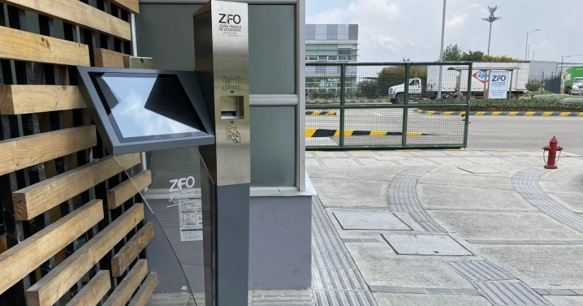 KIOSCO DE RECEPCIÓN AUTOMÁTICA